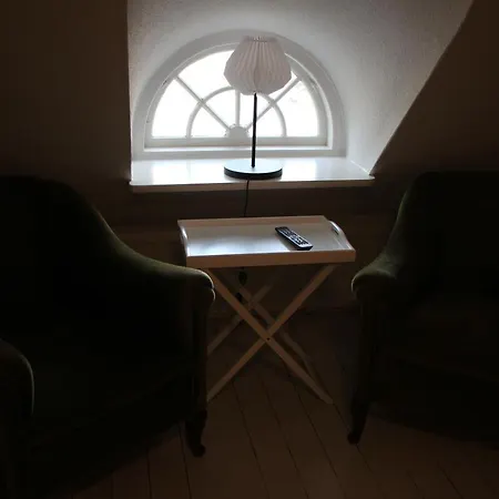 Bed & Breakfast Ellegaarden *
